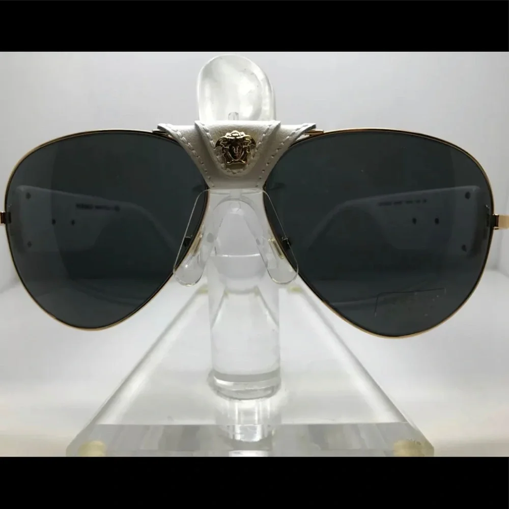💢SOLD OUT AT SHIOPBEGIZBTQ💢VERSACE 🆑Special Deals Designer Merchandise- - Picture 8 of 16